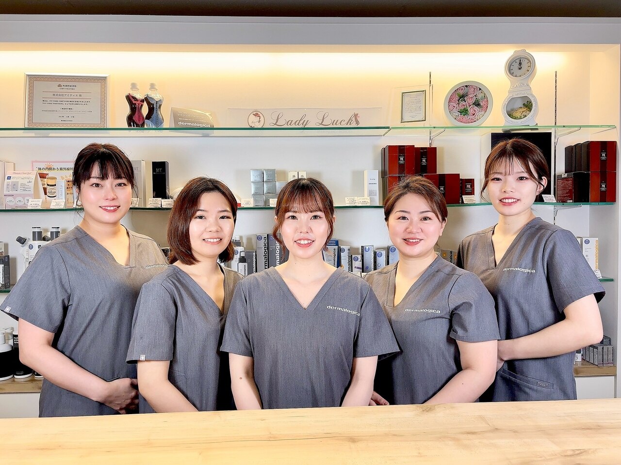 14年間で延べ10万人以上の実績☆彡/Over 100,000 Clients in 14 Years
